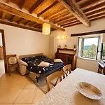 Foxes House Apartment